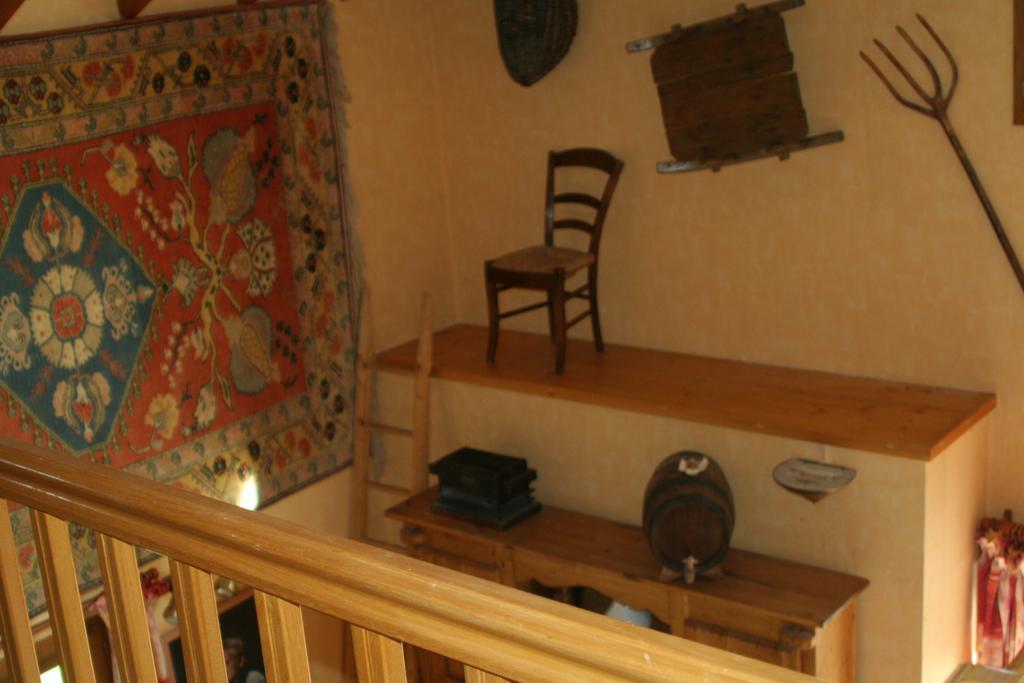 Chambre D'Hotes "Les Crets" Mercury-Gémilly Εξωτερικό φωτογραφία