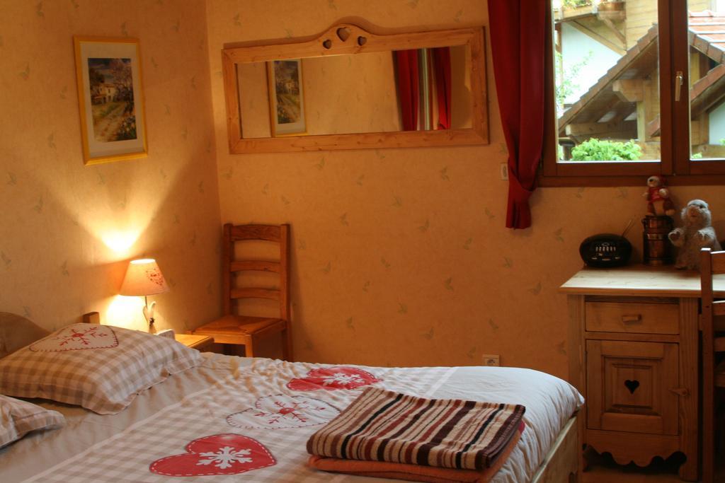 Chambre D'Hotes "Les Crets" Mercury-Gémilly Εξωτερικό φωτογραφία
