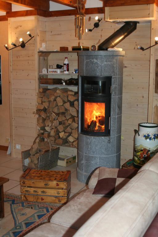 Chambre D'Hotes "Les Crets" Mercury-Gémilly Εξωτερικό φωτογραφία